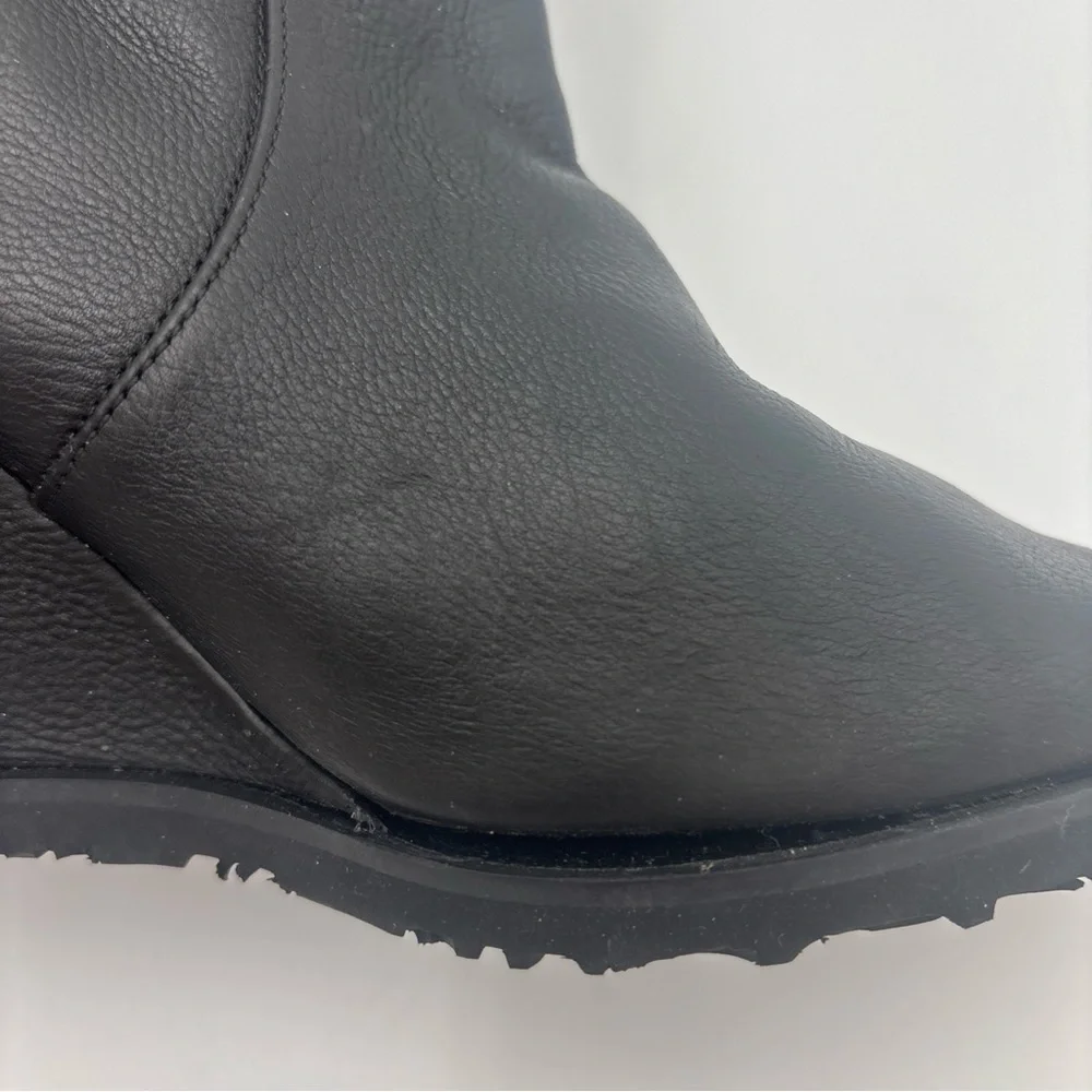 Taryn‎ Rose Black Winter Wedge Boots